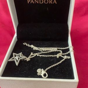 Asymmetric star collier necklace